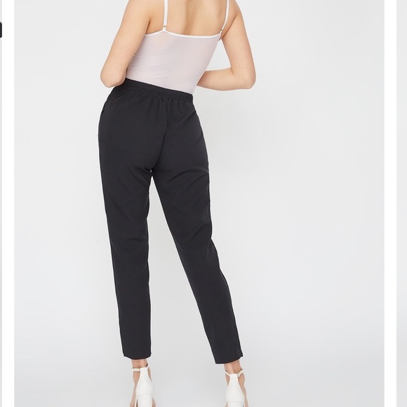 Paperbag pants - Picture 2 of 3